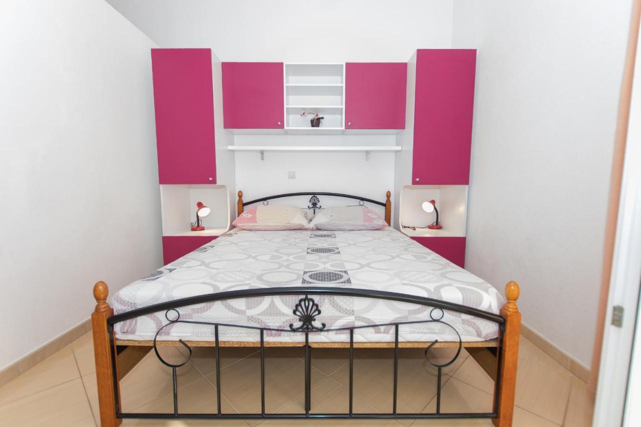 Studio Apartments Zloic In Krvavica Eksteriør billede