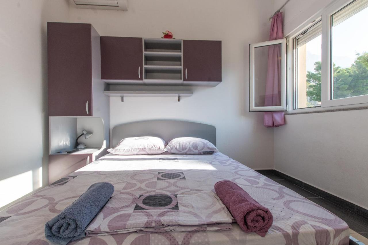 Studio Apartments Zloic In Krvavica Eksteriør billede